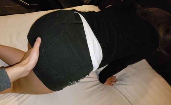 fc2-ppv-1096730 締まりがよくてつい二回戦！肉付きのいい尻のギャル妻と二回戦。旦那に内緒の支払いをバレずに返す為に体を売る