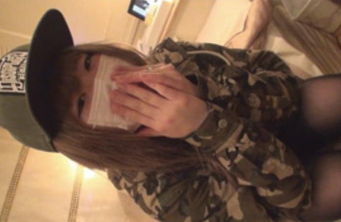 出会い系のサイトで実際に会うのは初めて。Eカップ巨乳ムチムチパイパンで何度もイっちゃう敏感ストリート系ギャル！   fc2-ppv 218964