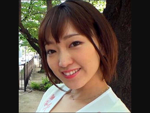 奥を突かれて猛烈にイキまくる！スタイル抜群で可愛らしいセレブ人妻「かほ」さん