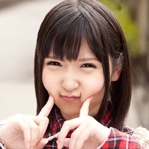 バックが大好きなおっとり照れ屋のかわいい学生あかね