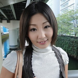 【Eカップ巨乳人妻 ナンパ中出しハメ撮り】雑誌の取材で15分位の簡単なインタビューをと言われ…心優しい人妻さんは謝礼もいただけると言われ…