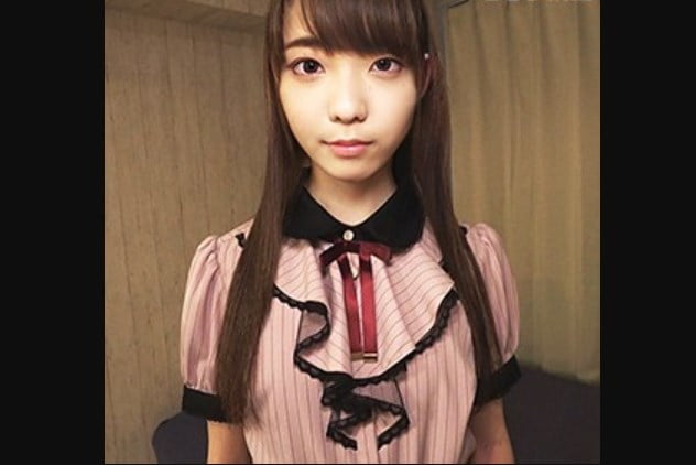 エッチには貪欲な小柄で華奢、大人しく清楚なロリ系女子